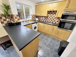 Kitchen- click for photo gallery